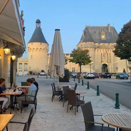 Prázdninový dům Luxury Chateau France - Pool Jonzac